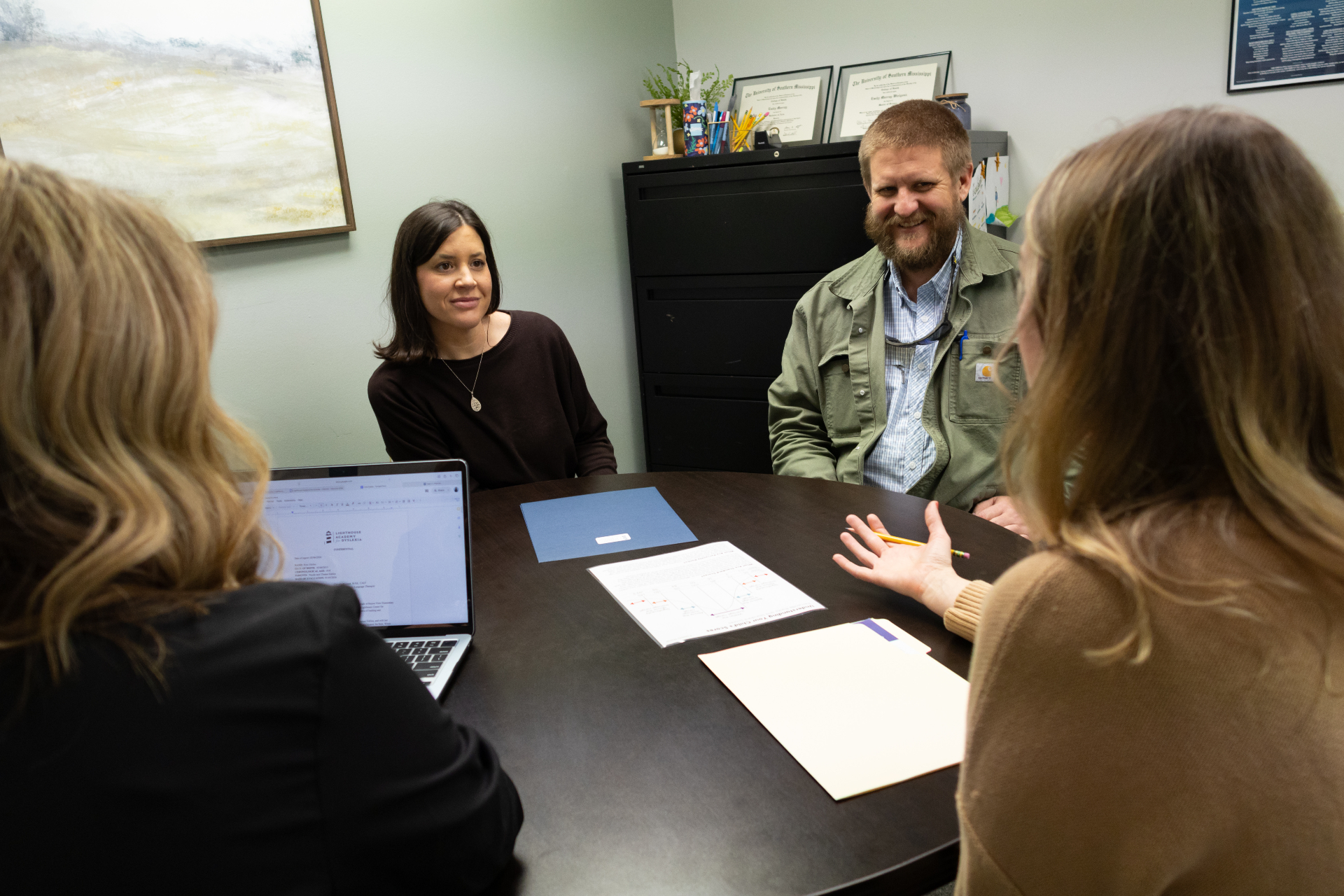 Parents meeting with diagnostics team